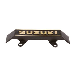 EMBLEMA FRONTAL – SUZUKI /AX/DORADO